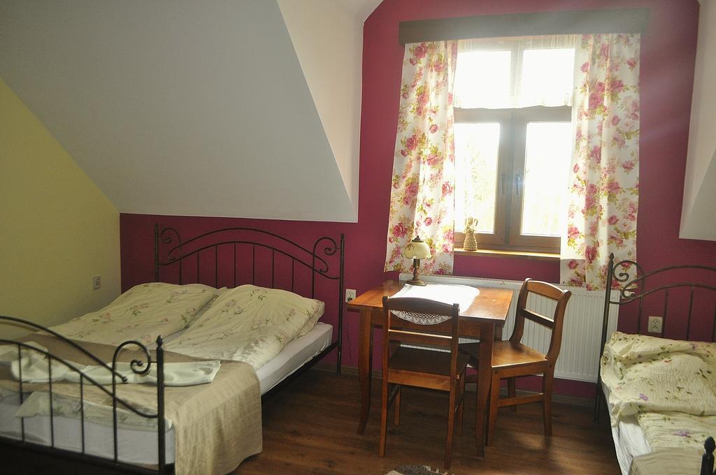 Karczma Brzeziniak Bed and Breakfast Cisna Eksteriør billede